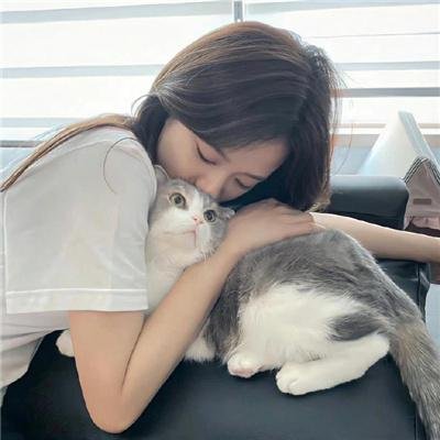 少女与海怪